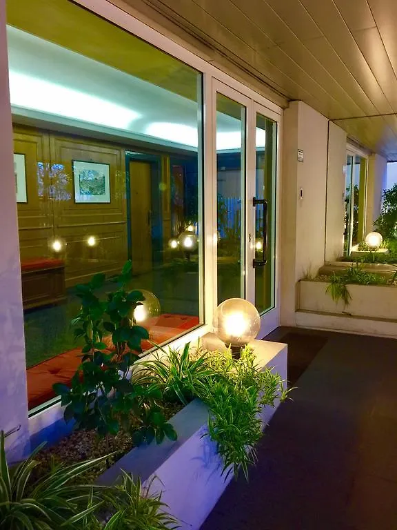 Giulio Cesare Luxury Apartment Rome 0*,