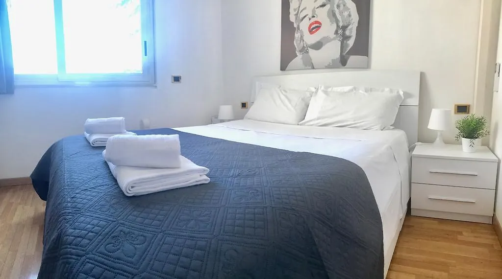 Giulio Cesare Luxury Apartment Rome 0*,